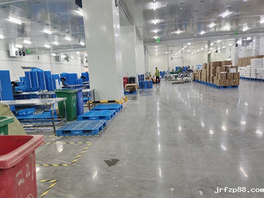 大型冷库安装应如何选配制冷机组？_浩爽制冷